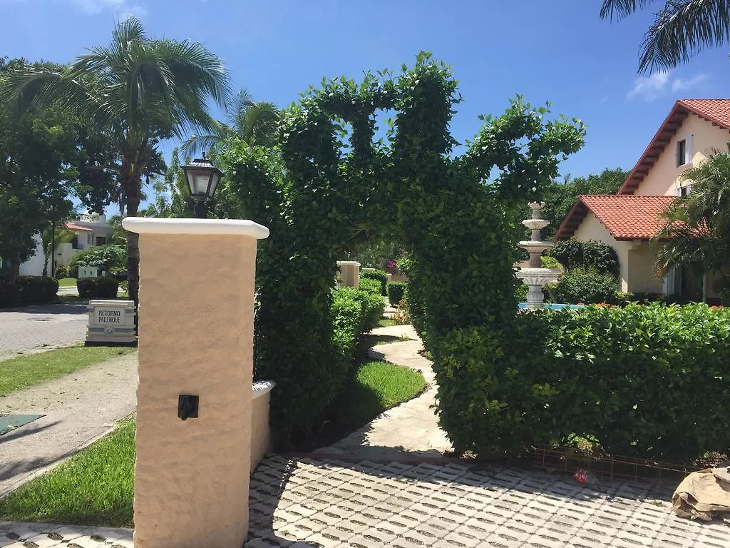 לינה וארוחת בוקר פלאייה דל כרמן Casa Camelia